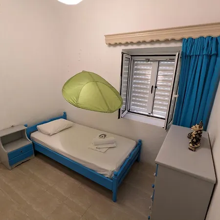 Calma House *